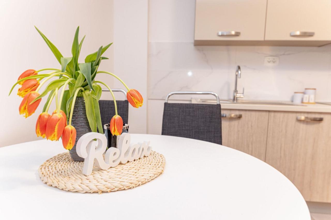 Apartments Veronika Трогир Екстериор снимка