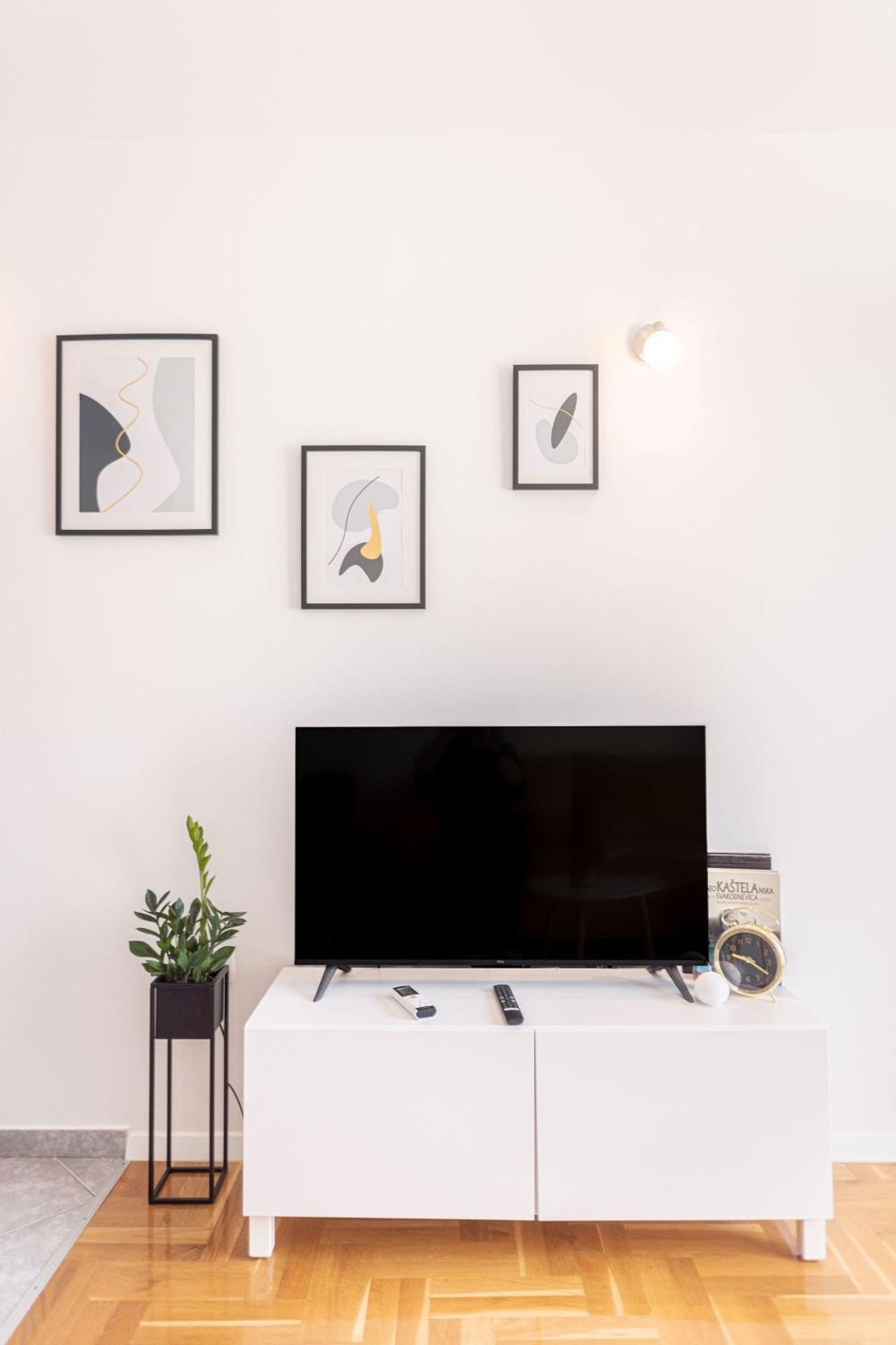 Apartments Veronika Трогир Екстериор снимка